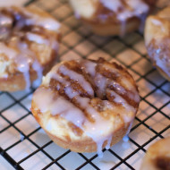 gluten free cinnamon roll muffins