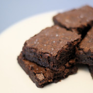 guest post…gluten free salted caramel brownies