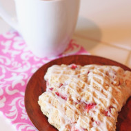 gluten free vegan strawberries n’ cream scones