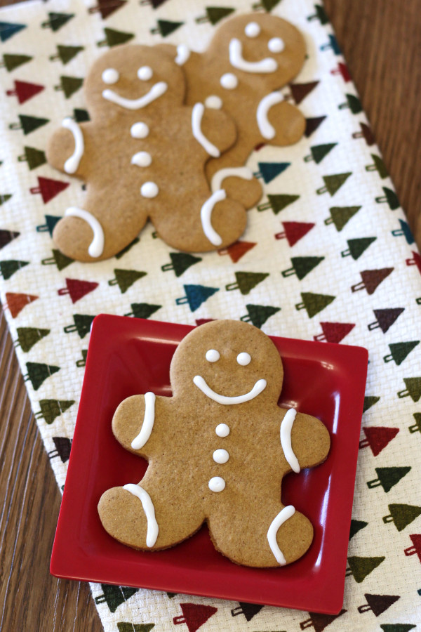 Gluten Free Vegan Gingerbread Men Cookies. These little guys are allergen free and just about as cute as can be!