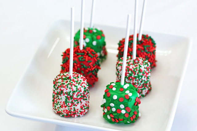 Dairy Free Holiday Marshmallow Pops. Festive and fun!