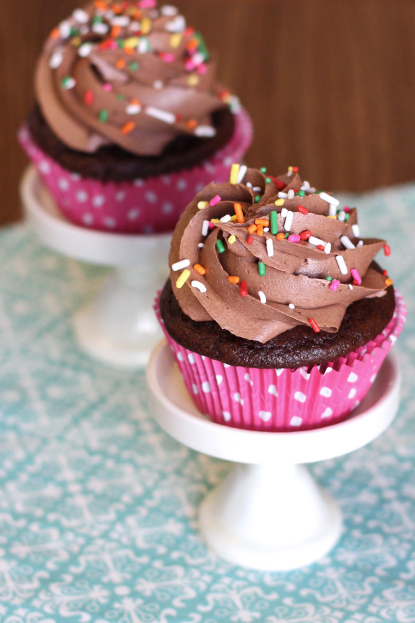 Gluten Free Vegan Chocolate Cupcakes. Easy, peasy allergen free chocolate cupcakes. Perfect for any celebration!