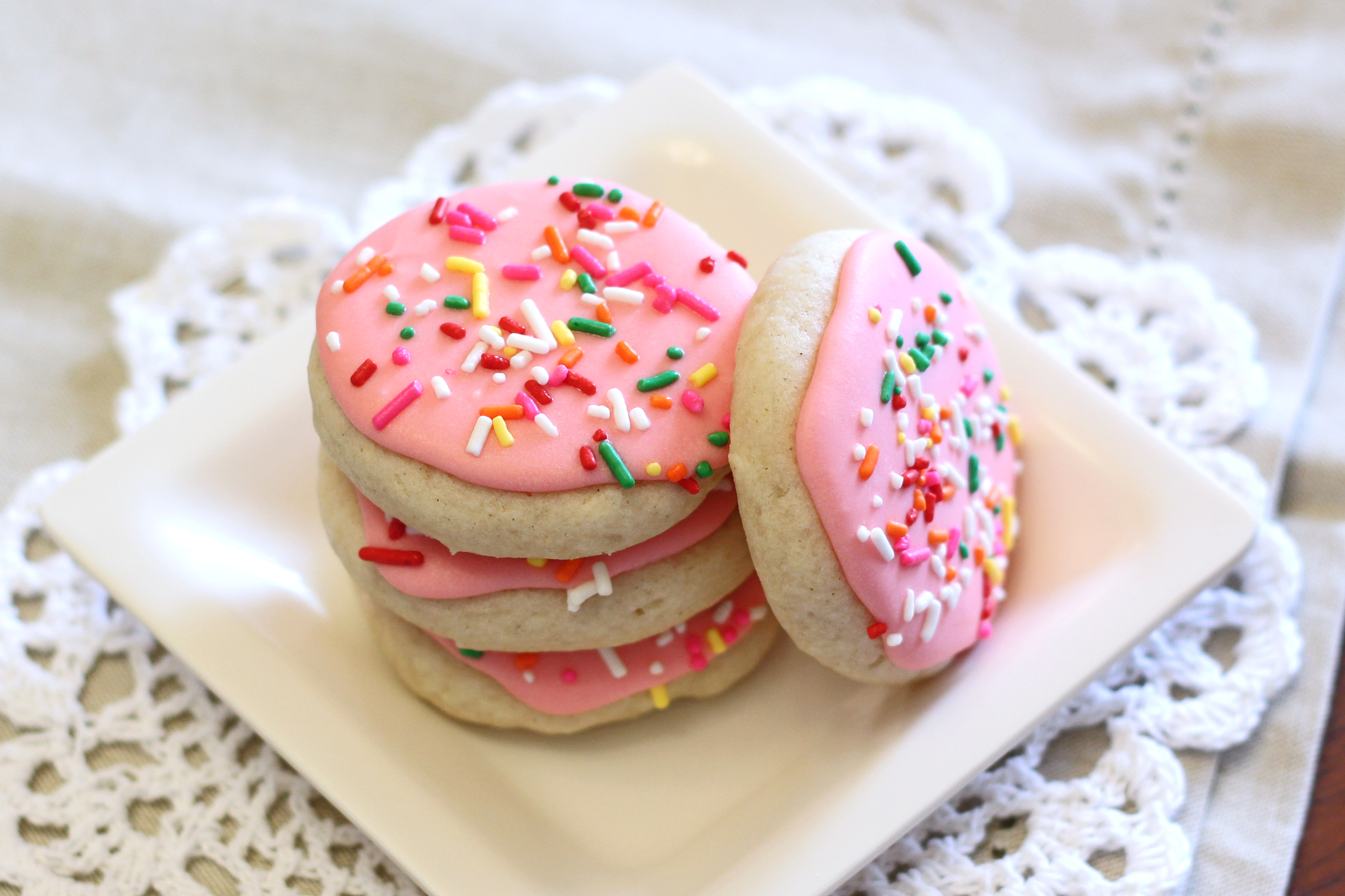 Gluten Free Vegan Frosted Soft Sugar Cookies Sarah Bakes Gluten Free gluten-free-vegan-frosted-soft-sugar-cookies-sarah-bakes-gluten-free