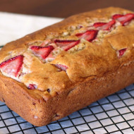 gluten free vegan strawberry banana bread