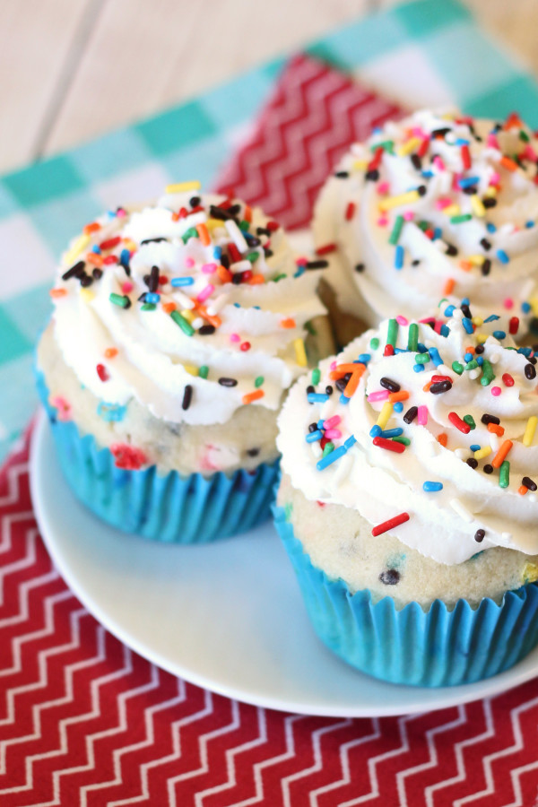 funfetti cupcake1