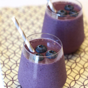 gluten free vegan blueberry muffin smoothie