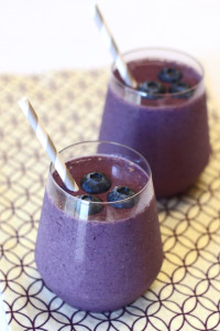 gluten free vegan blueberry muffin smoothie