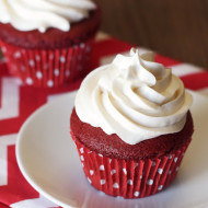 gluten free vegan red velvet cupcakes
