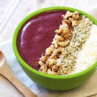 dairy free acai berry smoothie bowl