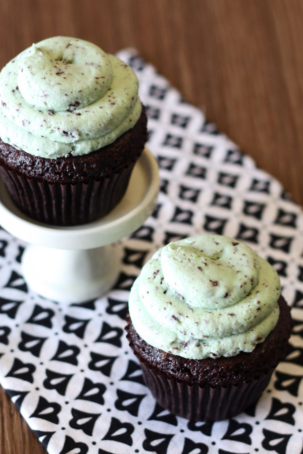 gluten free vegan mint chocolate chip cupcakes