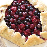 gluten free vegan rustic berry pie