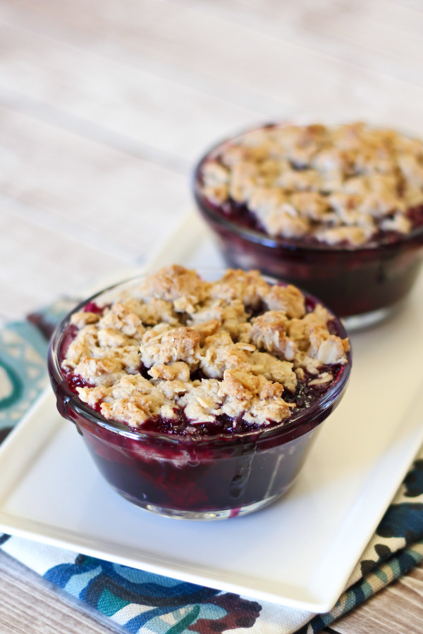 gluten free vegan berry cobblers2