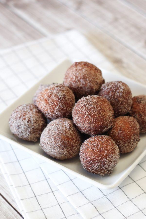 Gluten Free Vegan Cinnamon Sugar Donut Holes. Holy yum! Allergen free and delicious. Recipe found at Sarah Bakes Gluten Free.