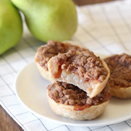 gluten free vegan mini pear pies with crumb topping