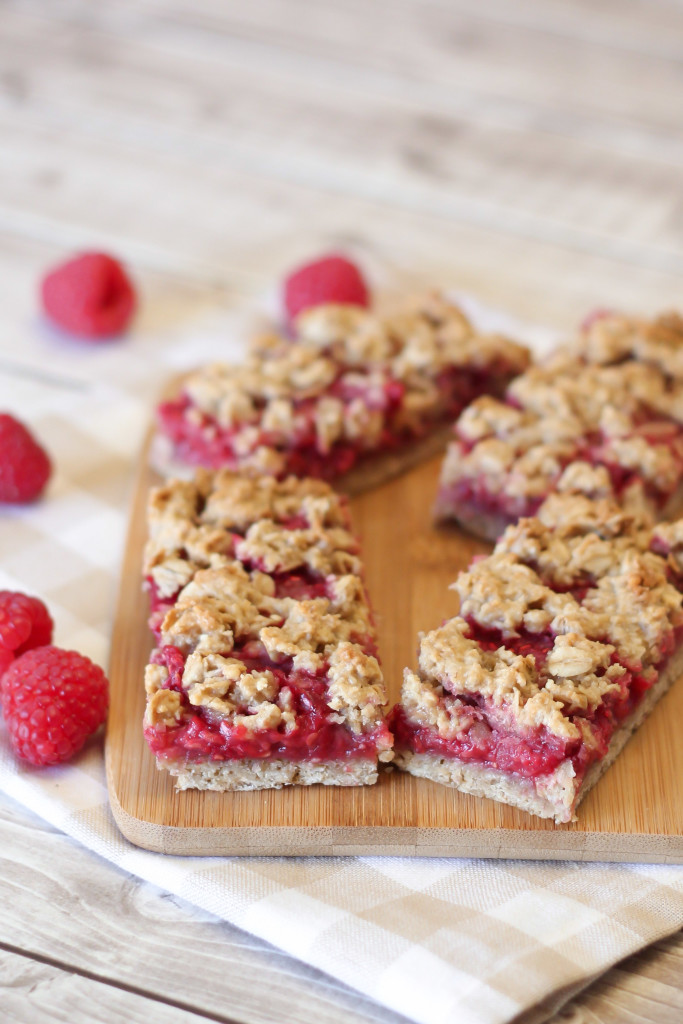 Gluten Free Vegan Raspberry Breakfast Bars. A healthy grab-n-go breakfast!