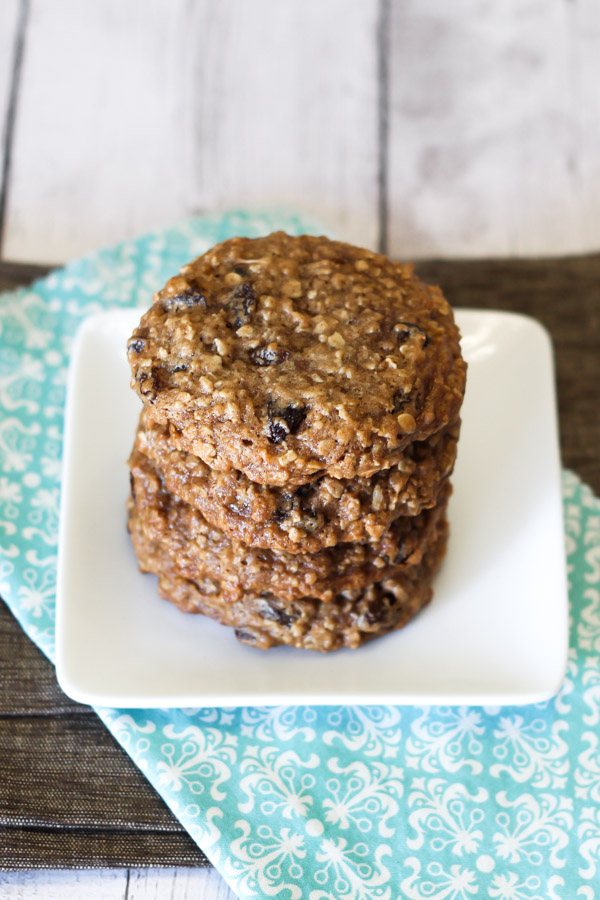 Gluten Free Vegan Soft Oatmeal Raisin Cookies. Big, soft homemade oatmeal cookies!