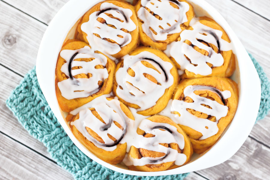 gluten free vegan pumpkin cinnamon rolls2