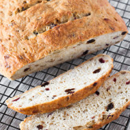 gluten free muesli bread