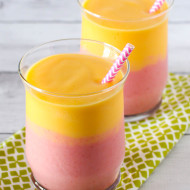 dairy free strawberry mango smoothie