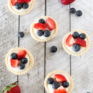 gluten free vegan mini fresh fruit tarts