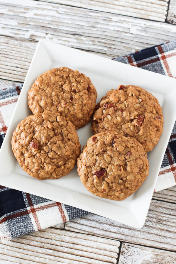 Gluten Free Vegan Maple Pecan Oatmeal Cookies Sarah Bakes Gluten Free