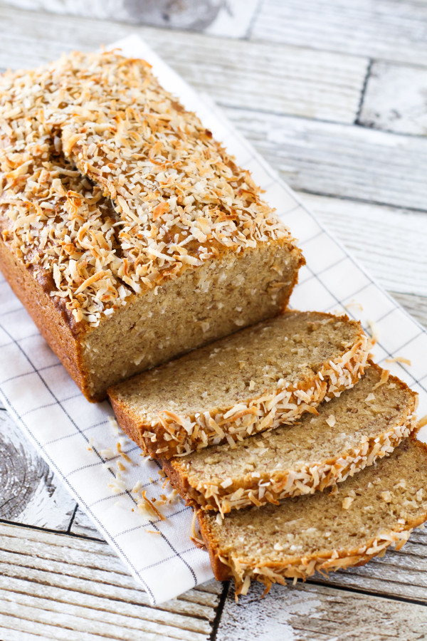 Gluten Free Vegan Coconut Banana Bread. Naturally sweetened, with just the right amount of shredded coconut!