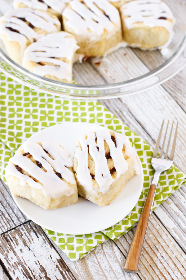 Gluten Free Vegan Quick Biscuit Cinnamon Rolls. No yeast and no rise, just mix, roll, slice and bake. Quick cinnamon roll deliciousness! 