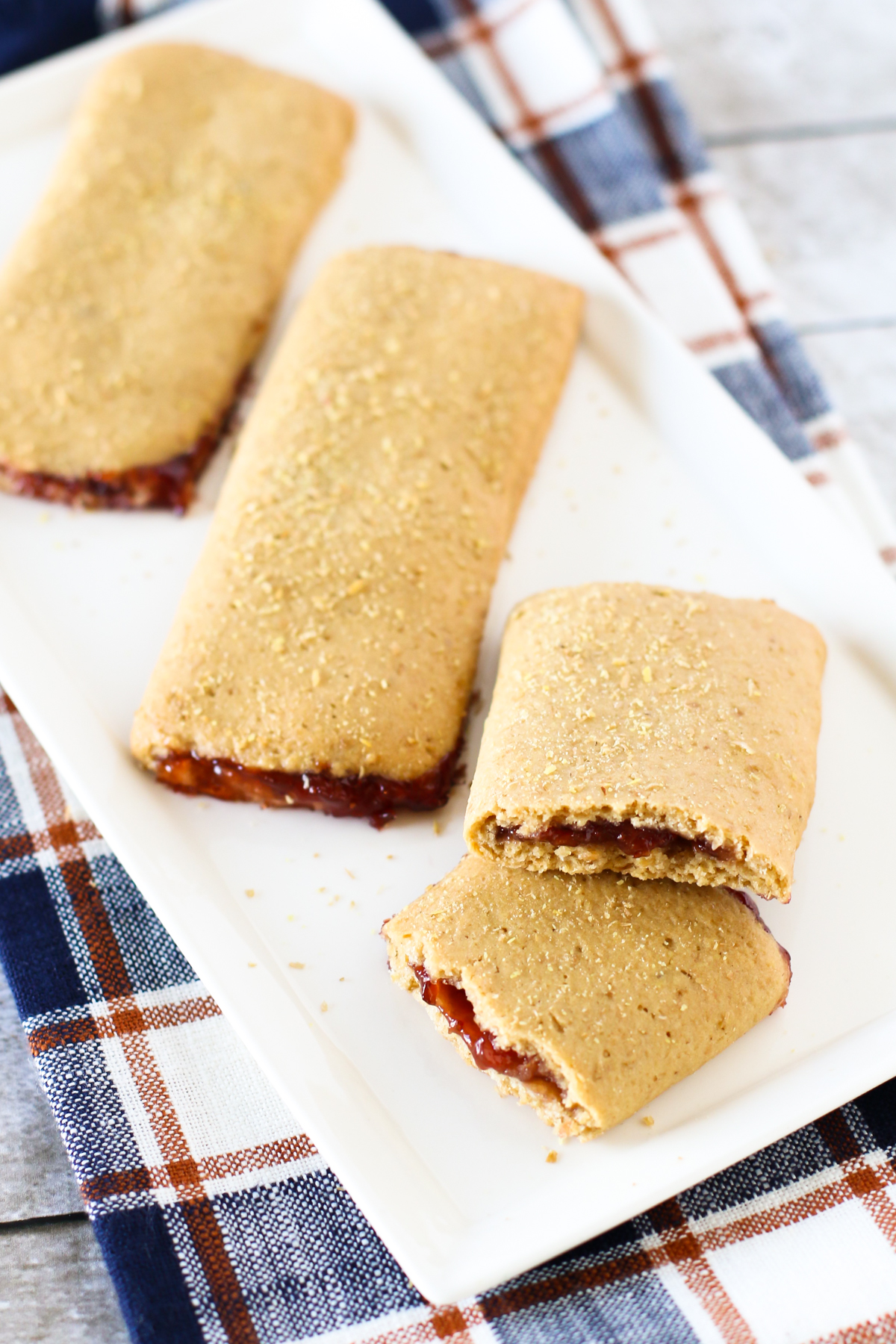 gluten free vegan berry breakfast bars - Sarah Bakes Gluten Free