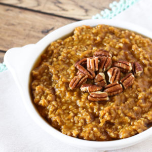 Gluten Free Vegan Pumpkin Pie Oatmeal. Creamy steel cut oats, with pumpkin, spice and everything nice.