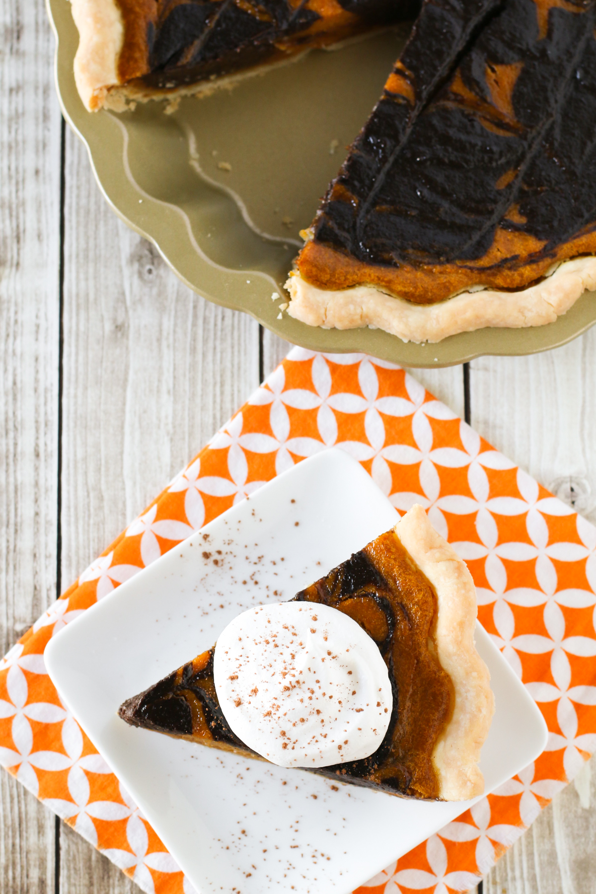 Gluten Free Vegan Chocolate Swirled Pumpkin Pie. Classic pumpkin pie with a chocolate twist!