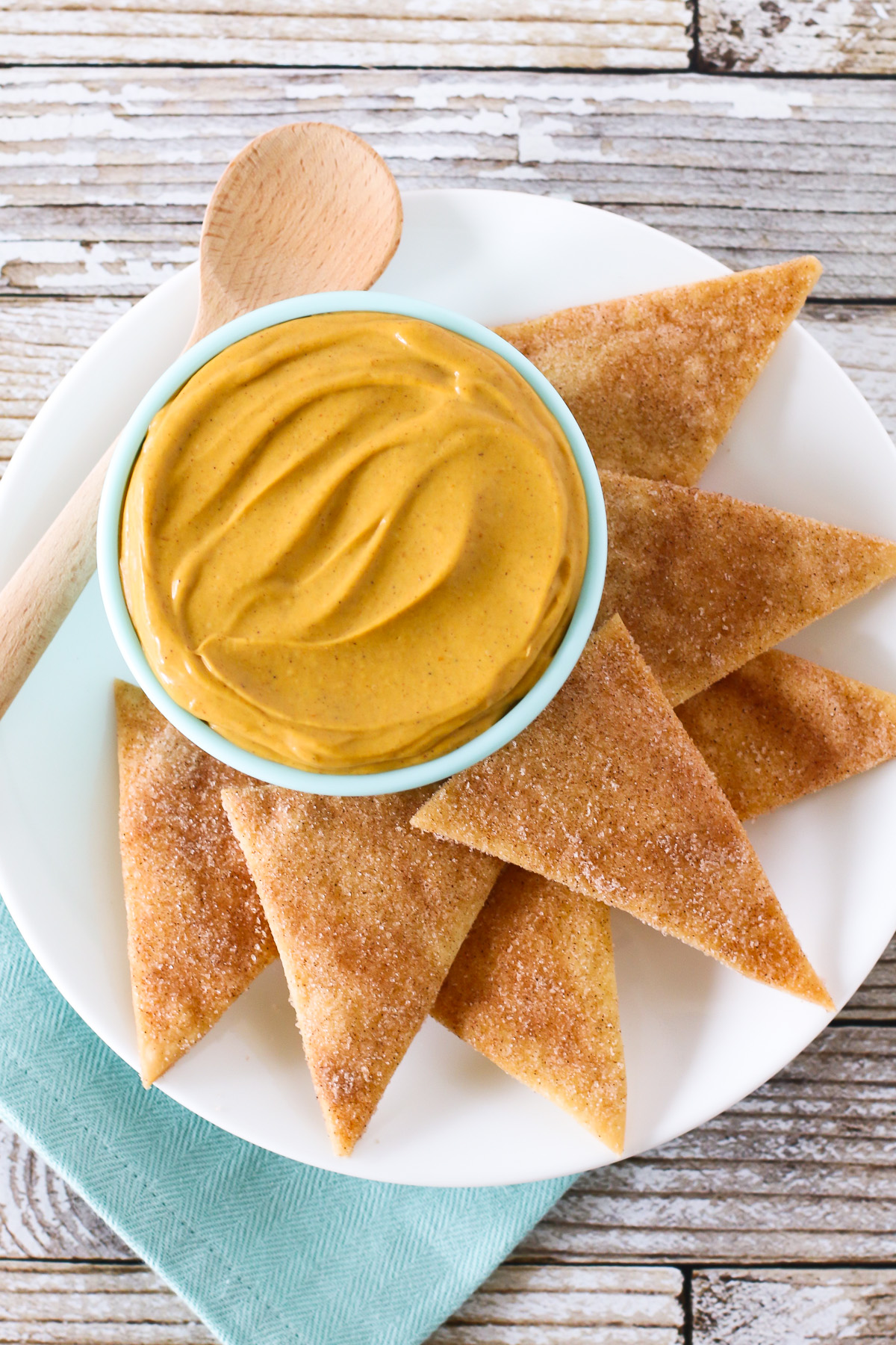 Gluten Free Vegan Cinnamon Sugar Pie Crust Chips and Pumpkin Cheesecake Dip. Quite the sweet duo! 