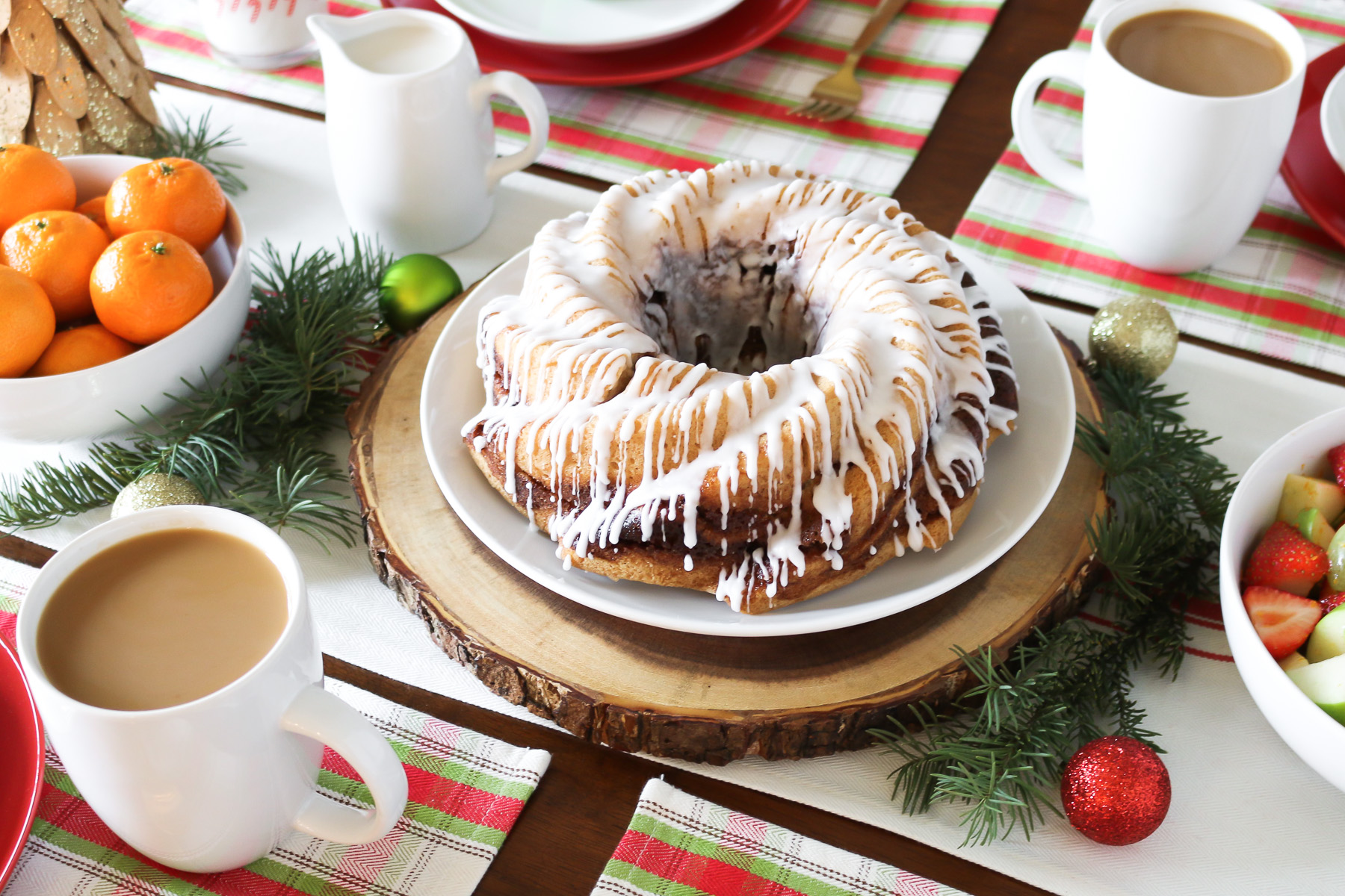 Gluten Free Vegan Cinnamon Roll Coffee Cake. Layers of light vanilla cake and cinnamon sugar, baked to perfection. A beautiful centerpiece for your holiday brunch!