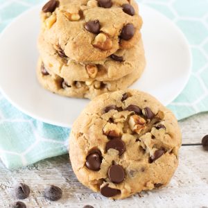 Gluten Free Vegan Chocolate Chip Walnut Cookies. Chewy, chocolatey and filled with crunchy walnuts. Just like grandma used to make them!