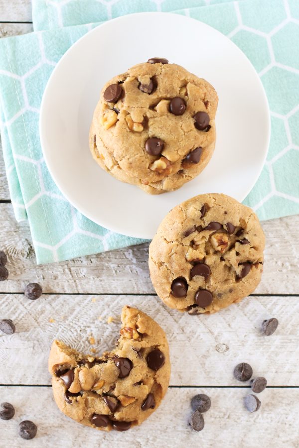 Gluten Free Vegan Chocolate Chip Walnut Cookies. Chewy, chocolatey and filled with crunchy walnuts. Just like grandma used to make them!