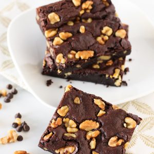 Gluten Free Vegan Walnut Brownies. Fudgy, chewy brownies, loaded with crunchy walnuts. My kind of brownie!