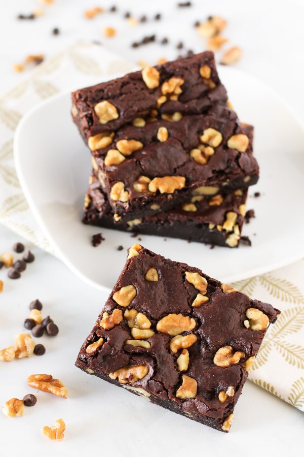 Gluten Free Vegan Walnut Brownies. Fudgy, chewy brownies, loaded with crunchy walnuts. My kind of brownie!