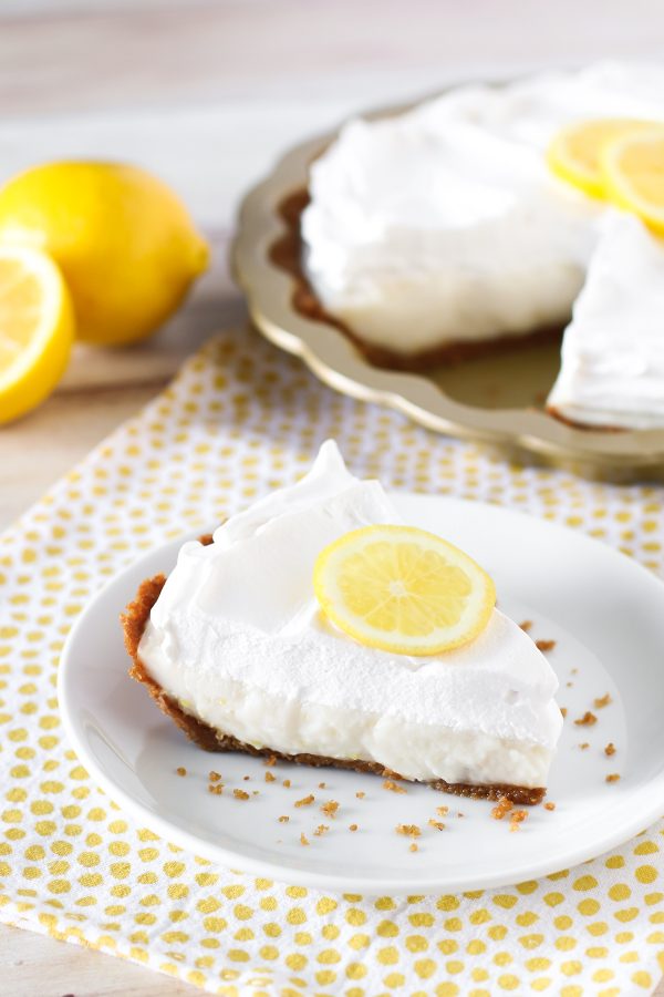 Gluten Free Vegan Lemon Cream Pie. Creamy, dreamy lemon filling in a graham cracker crust. A luscious lemon pie!