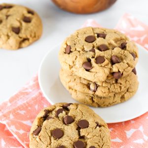 Gluten Free Vegan Peanut Butter Chocolate Chip Cookies. For all of you PB and chocolate lovers out there, these cookies are for you!