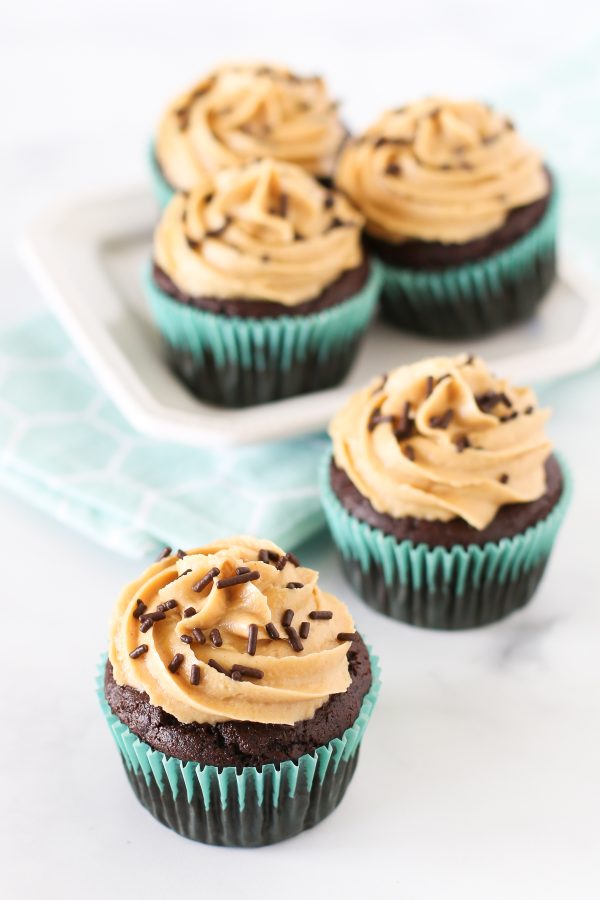 Gluten Free Vegan Chocolate Peanut Butter Cupcakes. Fluffy chocolate cupcakes with a creamy, dreamy peanut butter frosting.