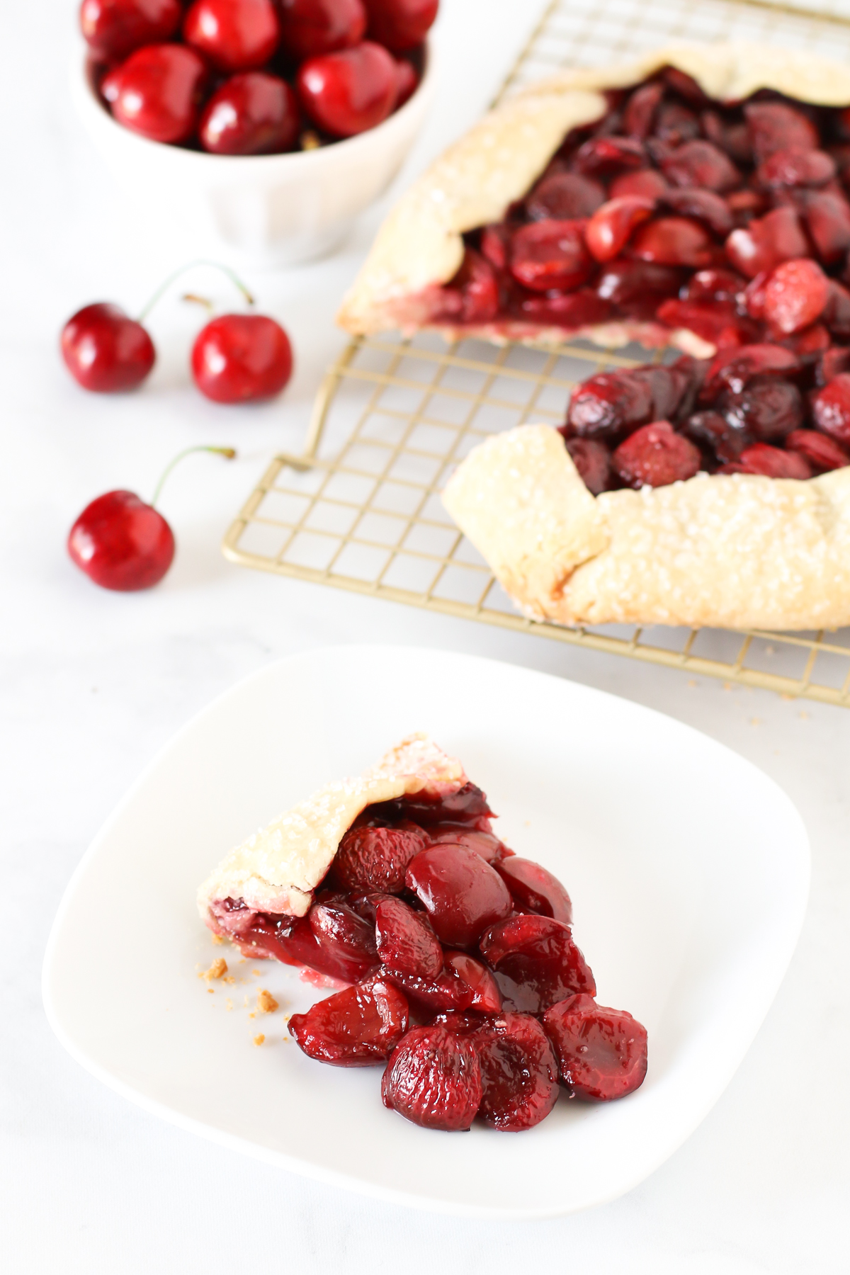 Gluten Free Vegan Cherry Crostata. Flakey gluten free crust, filled with an abundance of sweet, fresh cherries. Who’s ready for pie?