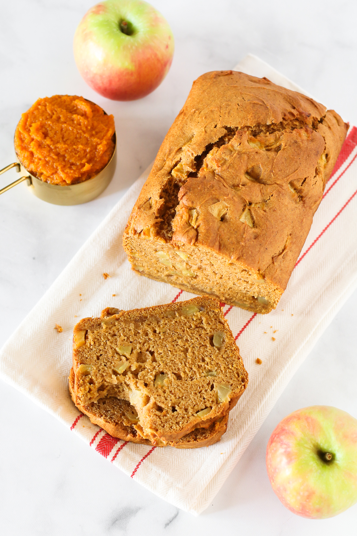 Gluten Free Vegan Pumpkin Apple Bread. Moist pumpkin bread, perfectly spiced and loaded with fresh apples.