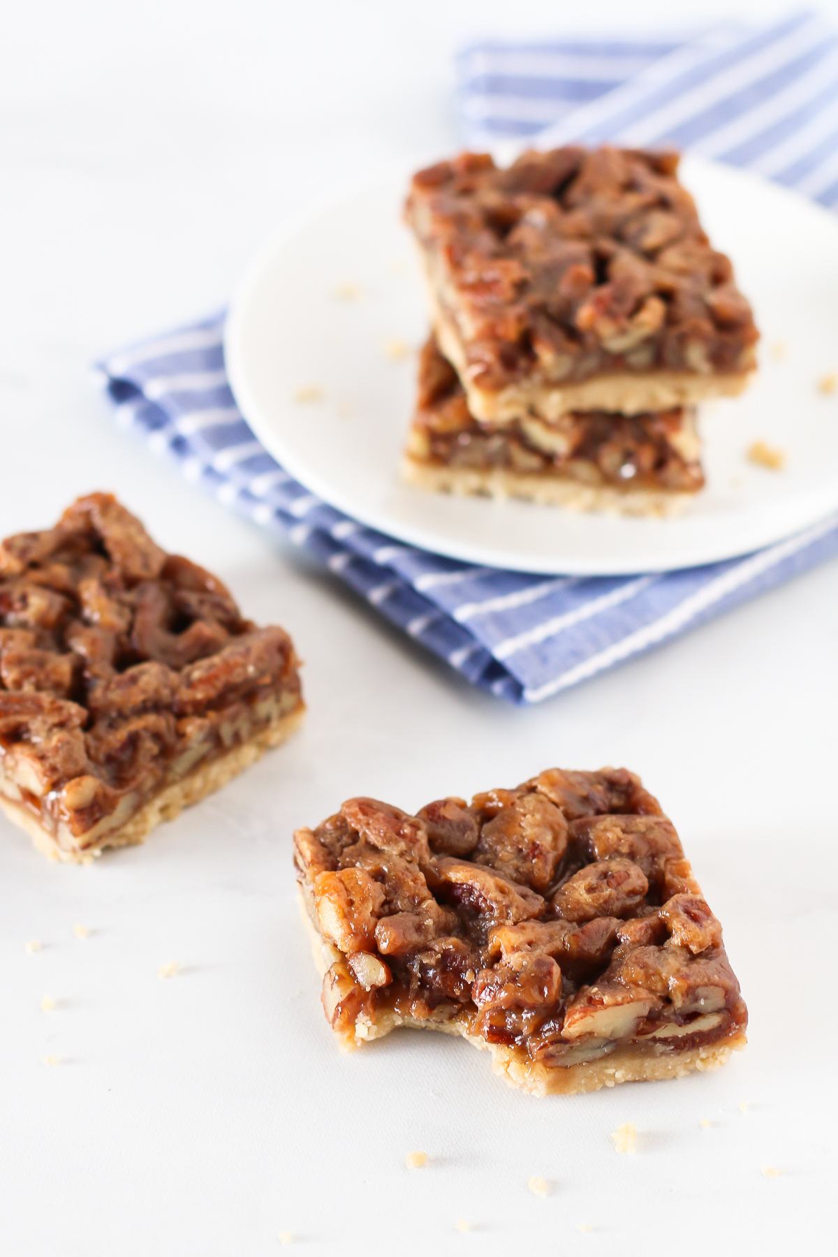 gluten free vegan pecan pie bars - Sarah Bakes Gluten Free