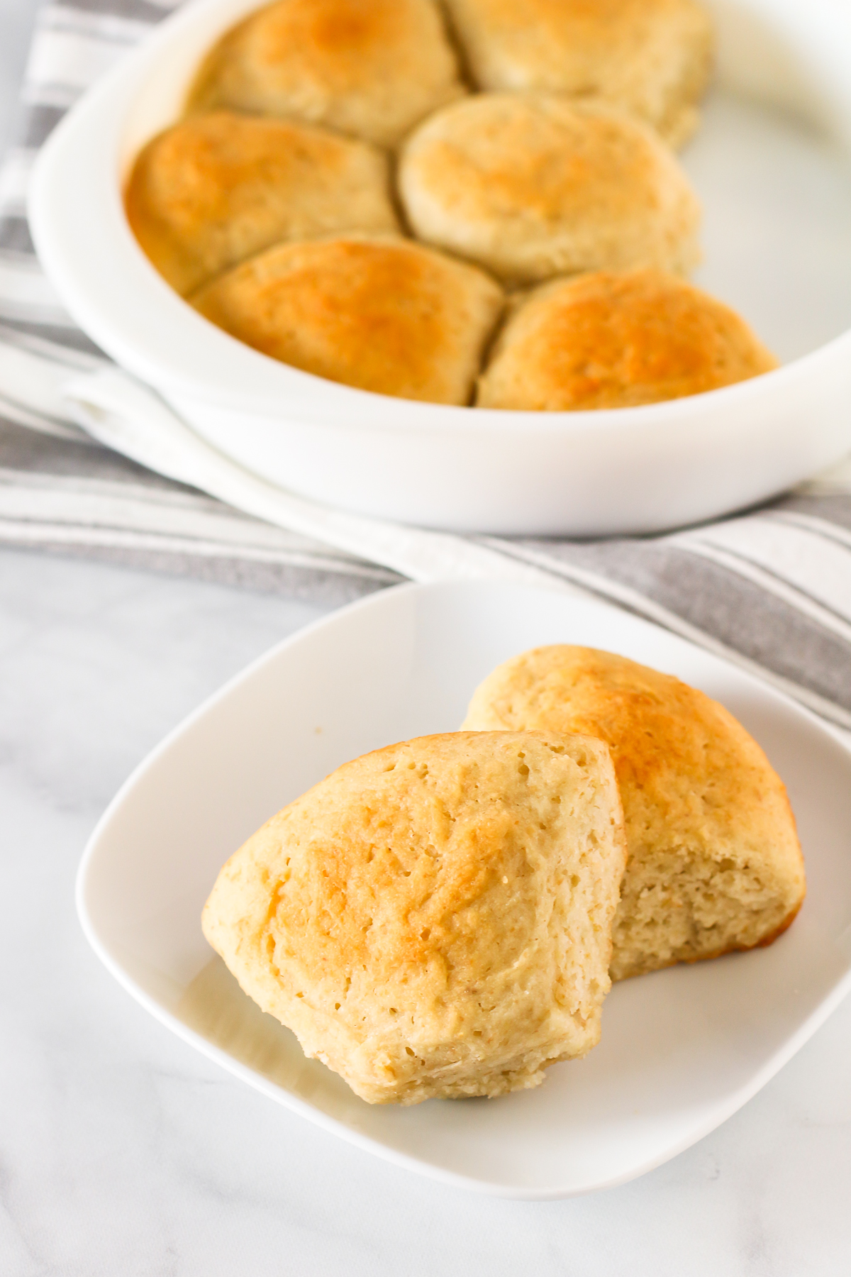 Gluten Free Vegan Pull-Apart Rolls. No one will be able to resist these fluffy, warm out of the oven pull-apart rolls!