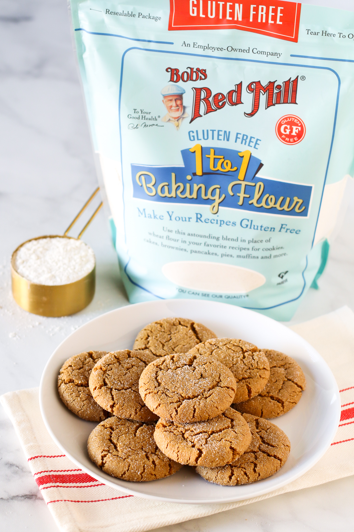 Gluten Free Vegan Molasses Cookies. Made with Bob’s Red Mill gluten free 1-to-1 baking flour, these cookies are soft, chewy and perfectly spiced.