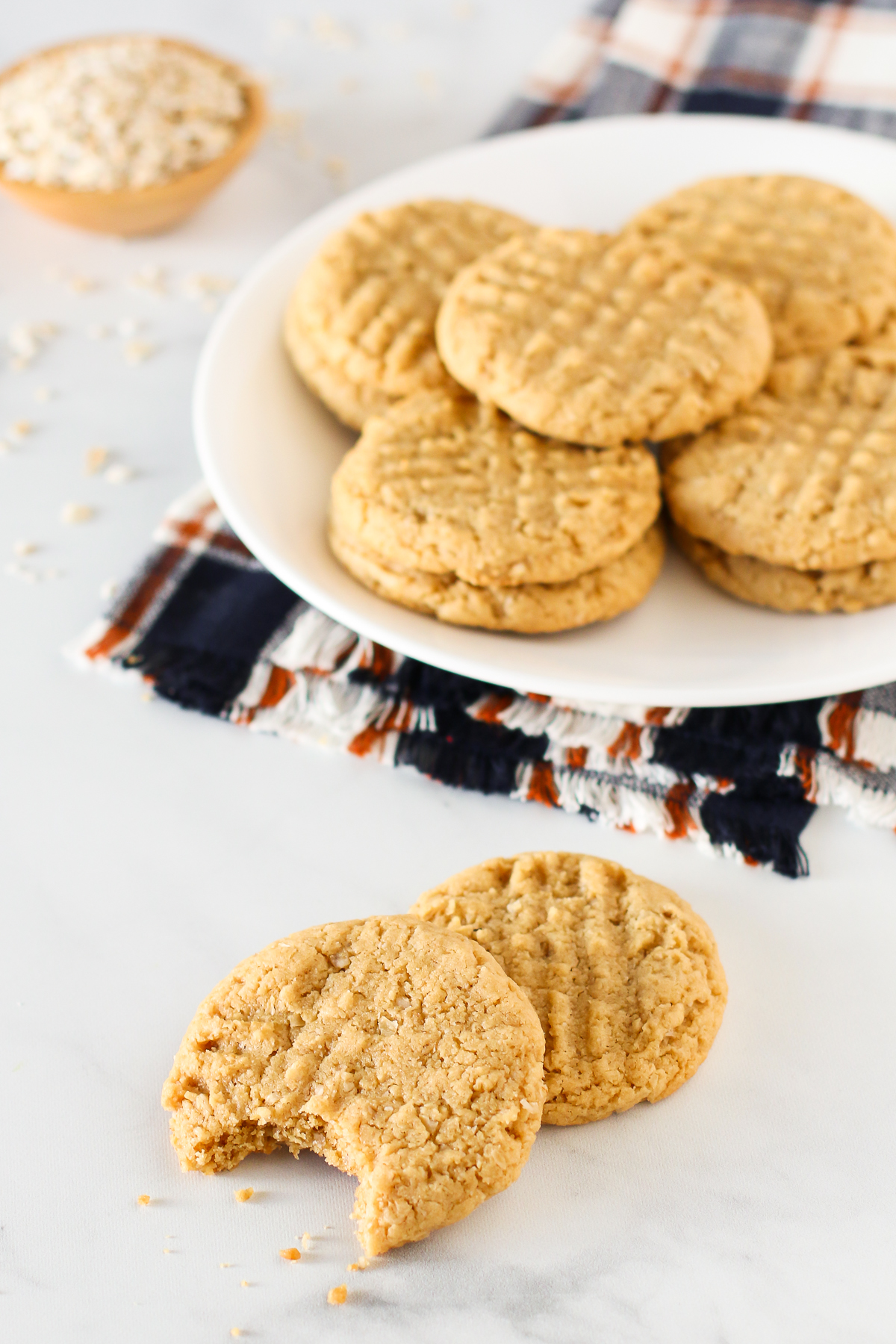 Gluten Free Vegan Peanut Butter Oatmeal Cookies. You’re going to swoon over these chewy, perfect peanut butter cookie!