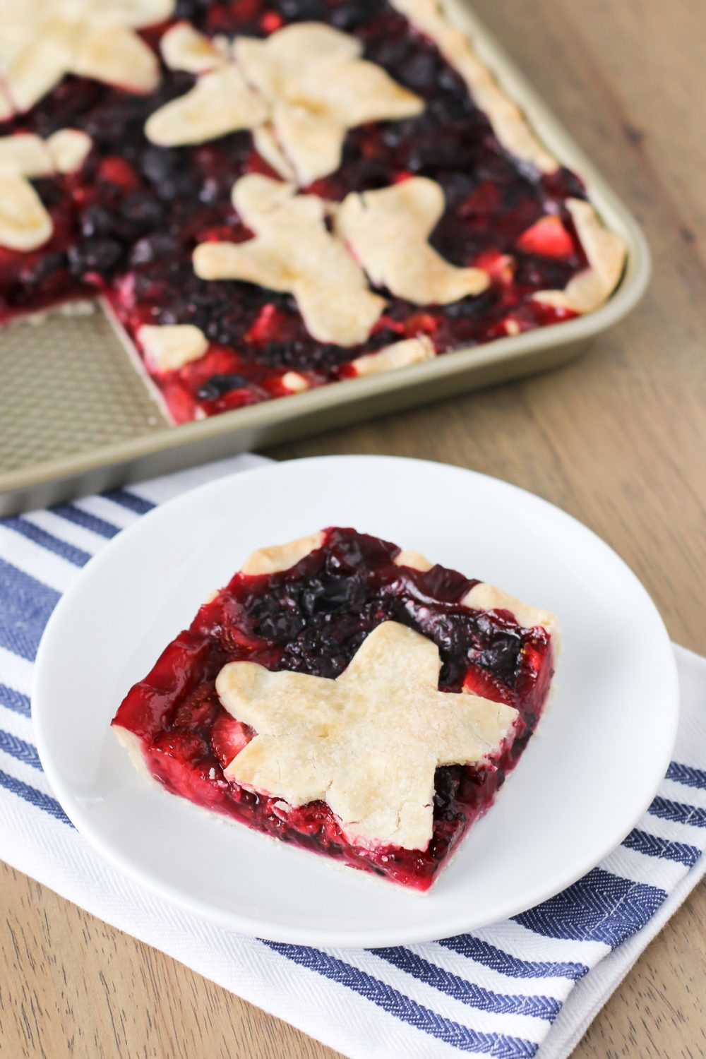 gluten free vegan triple berry slab pie1 - Sarah Bakes Gluten Free