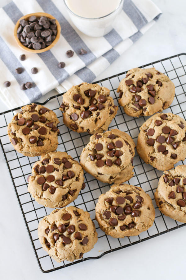 These gluten free vegan big fat chocolate chip cookies totally hit the spot. Gooey on the inside and loaded with chocolate chips!